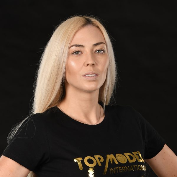 11 – VERONIKA