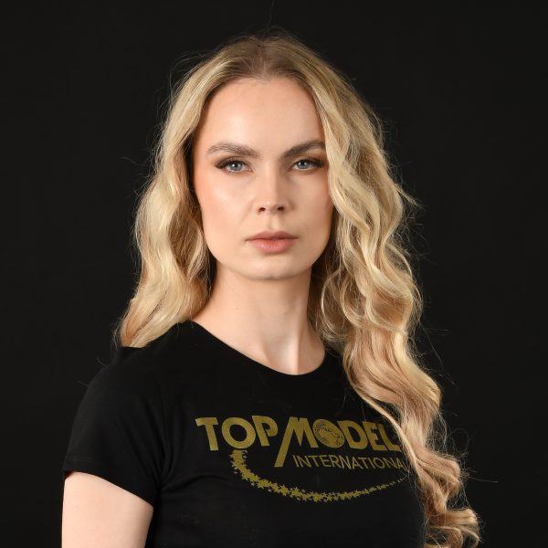19 – EWELINA